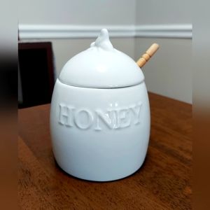 Porcelain Honey Pot with Wooden Stirrer